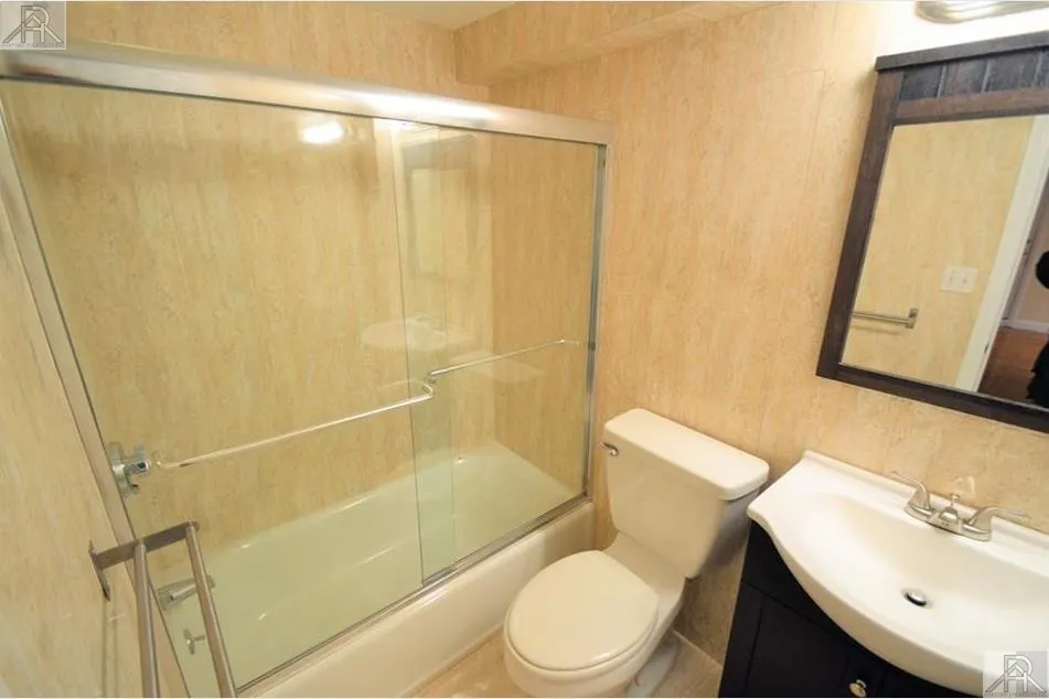 2 bed, 2 bath apartment for rent at 73 Thatcher St Unit 002, North Brookline — photo 4 of 14