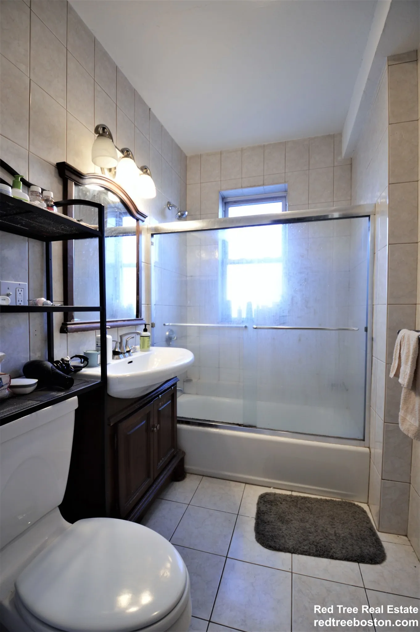 4 bed, 2 bath apartment for rent at 73 Thatcher St Unit 201, North Brookline — photo 10 of 15