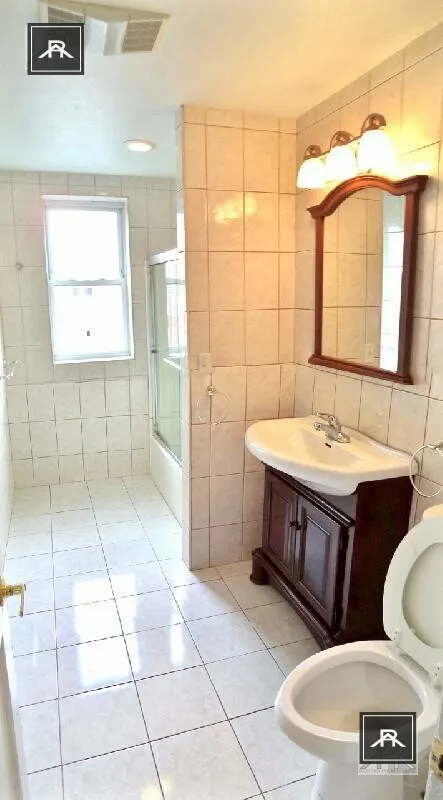 4 bed, 2 bath apartment for rent at 73 Thatcher St Unit 202, North Brookline — photo 10 of 17