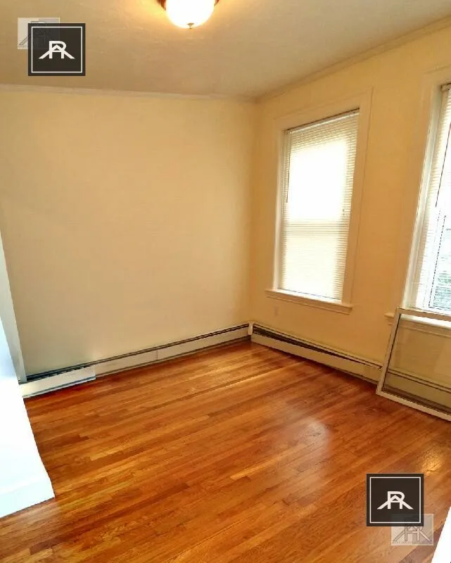 4 bed, 2 bath apartment for rent at 73 Thatcher St Unit 202, North Brookline — photo 9 of 17