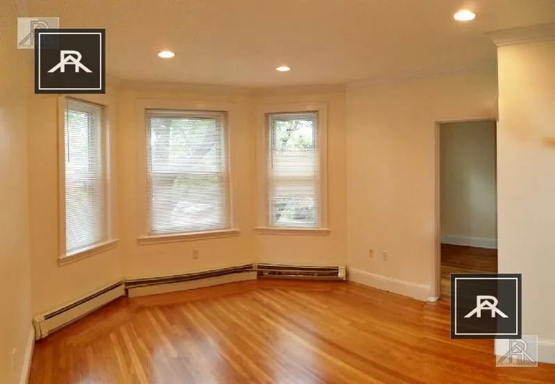 4 bed, 2 bath apartment for rent at 73 Thatcher St Unit 202, North Brookline — photo 14 of 17