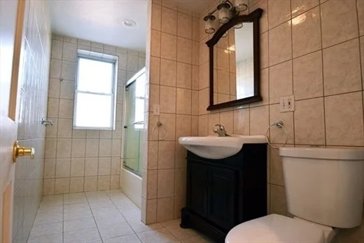 4 bed, 2 bath apartment for rent at 73 Thatcher St Unit 302, Coolidge Corner — photo 11 of 12