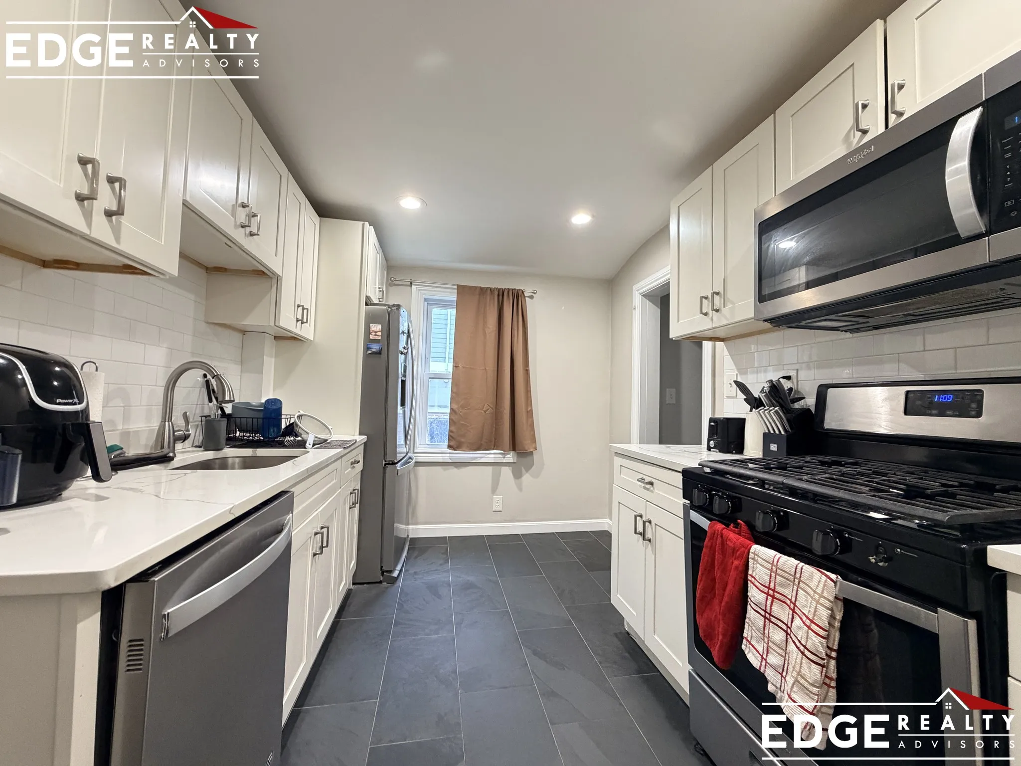 2 bed, 1 bath apartment for rent at 73 Thorndike St Unit 1, East Cambridge — photo 4 of 5