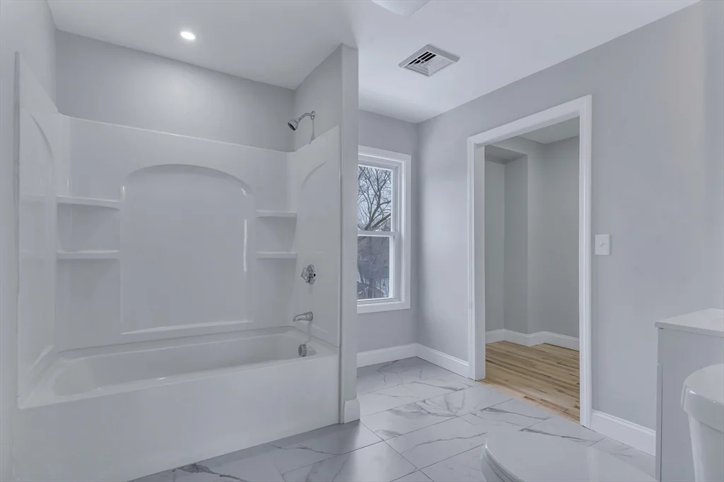 3 bed, 1 bath apartment for rent at 73 Walnut St, Dedham — photo 20 of 35