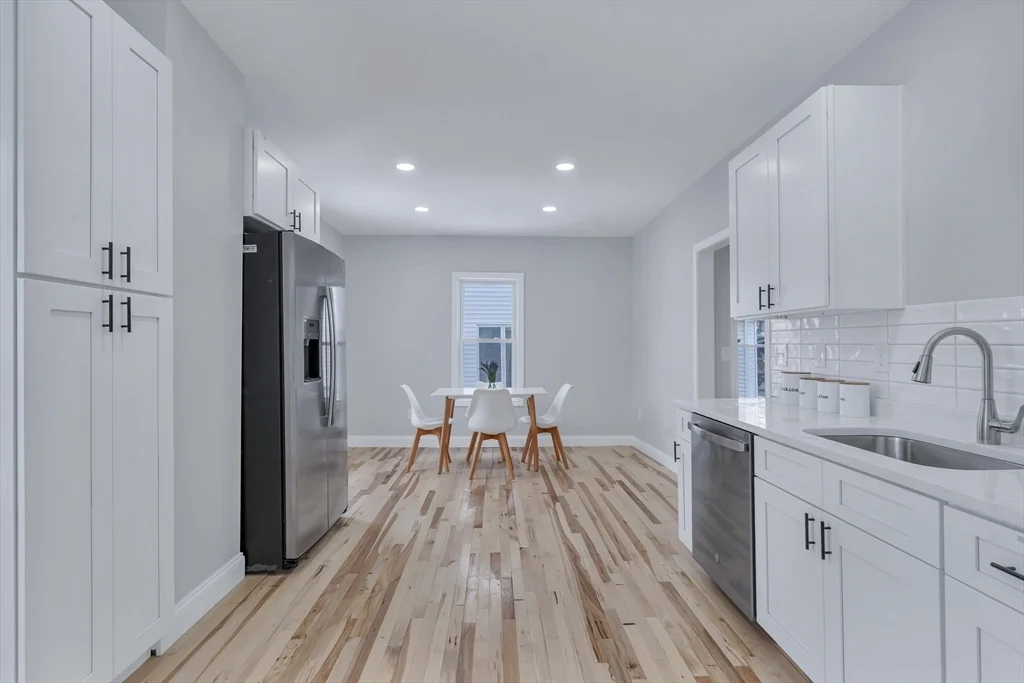3 bed, 1 bath apartment for rent at 73 Walnut St, Dedham — photo 7 of 35