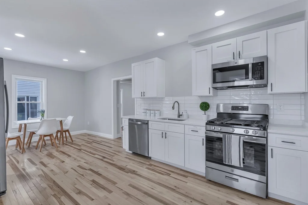 4 bed, 1 bath apartment for rent at 73 Walnut St Unit 1, Dedham — photo 13 of 36