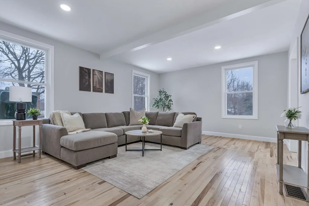 4 bed, 1 bath apartment for rent at 73 Walnut St Unit 1, Dedham — photo 5 of 36