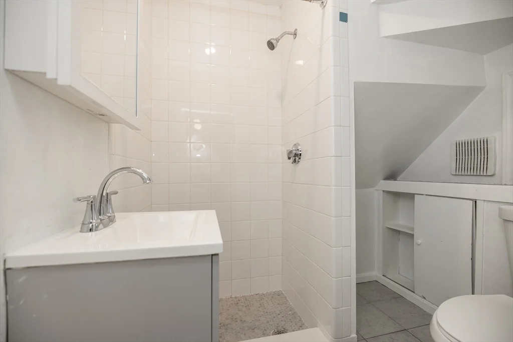 1 bed, 1 bath apartment for rent at 73 West St Unit 1, Malden — photo 13 of 13