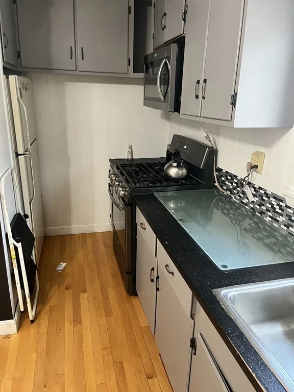 3 bed, 1 bath apartment for rent at 73 Woods Ave Unit 73, Ward Two — photo 3 of 14