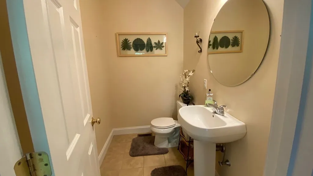 3 bed, 2 bath apartment for rent at 73 Zain Circle Unit 73, Milford — photo 11 of 16