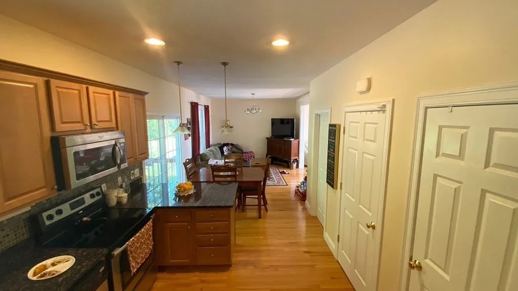 3 bed, 2 bath apartment for rent at 73 Zain Circle Unit 73, Milford — photo 13 of 16