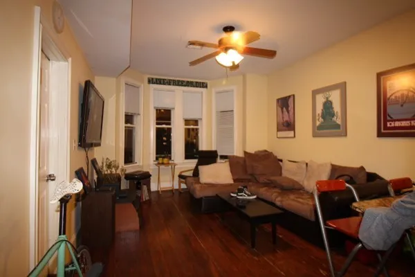 4 bed, 1 bath apartment for rent at 731 Parker St Unit 3, Mission Hill