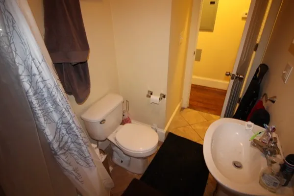 4 bed, 1 bath apartment for rent at 731 Parker St Unit 3, Mission Hill — photo 4 of 16