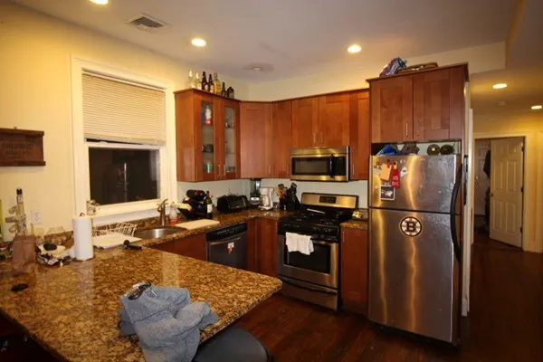 4 bed, 1 bath apartment for rent at 731 Parker St Unit 3, Mission Hill — photo 16 of 16