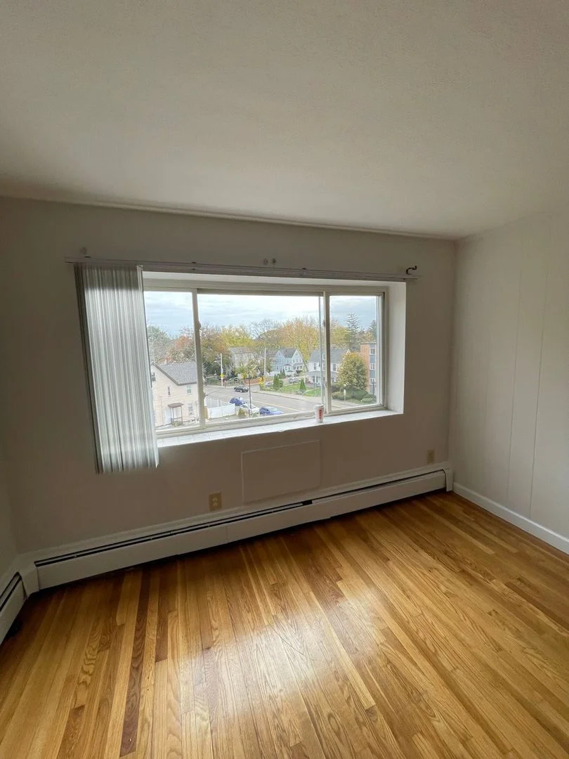 2 bed, 1 bath apartment for rent at 731 River St Unit 25, Hyde Park — photo 3 of 18