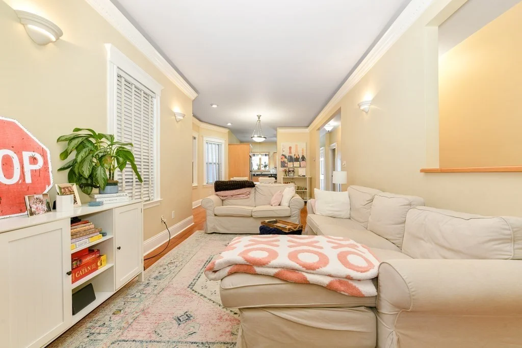 4 bed, 2 bath apartment for rent at 733 E 3rd St Unit 1, South Boston — photo 5 of 25