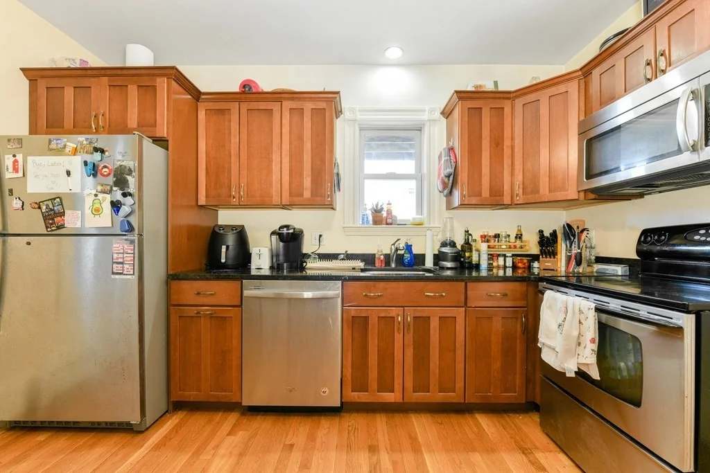 3 bed, 2 bath apartment for rent at 733 E 3rd St Unit 2, South Boston — photo 7 of 19