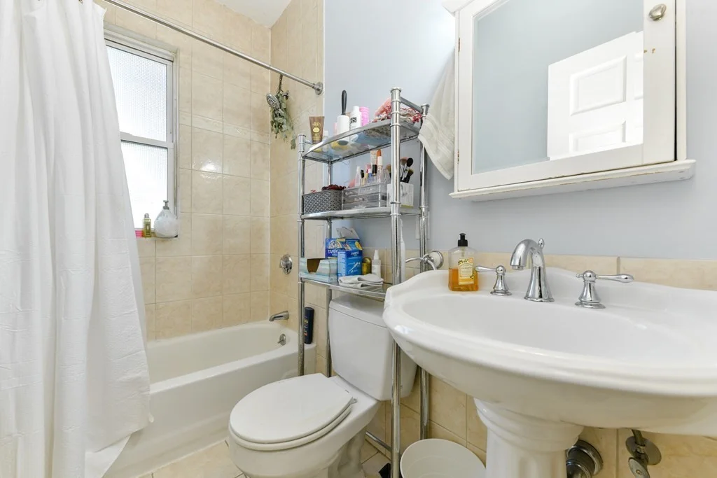 3 bed, 2 bath apartment for rent at 733 E 3rd St Unit 2, South Boston — photo 10 of 19