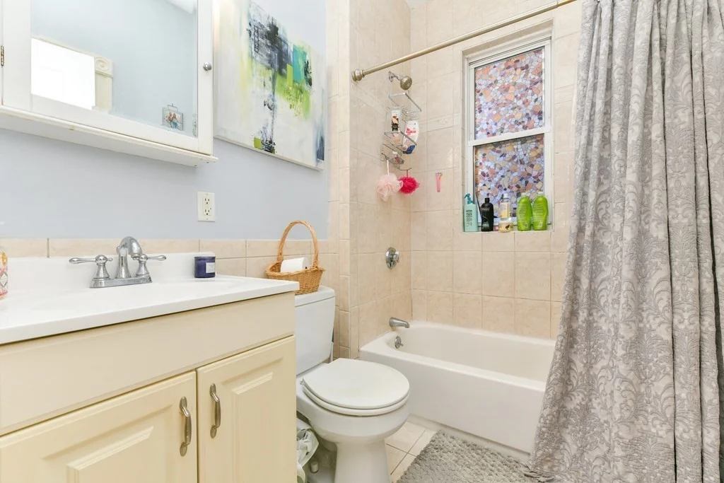 3 bed, 2 bath apartment for rent at 733 E 3rd St Unit 2, South Boston — photo 13 of 19