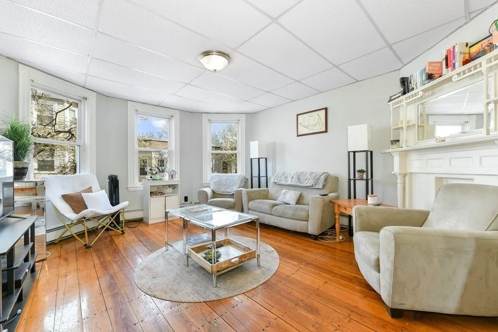 3 bed, 2 bath apartment for rent at 733 E 3rd St Unit 2, South Boston — photo 2 of 19