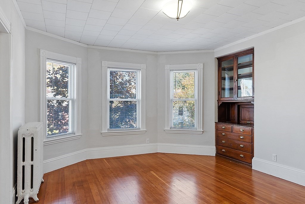3 bed, 1 bath apartment for rent at 733 Hale St Unit 2, Beverly Farms — photo 14 of 24