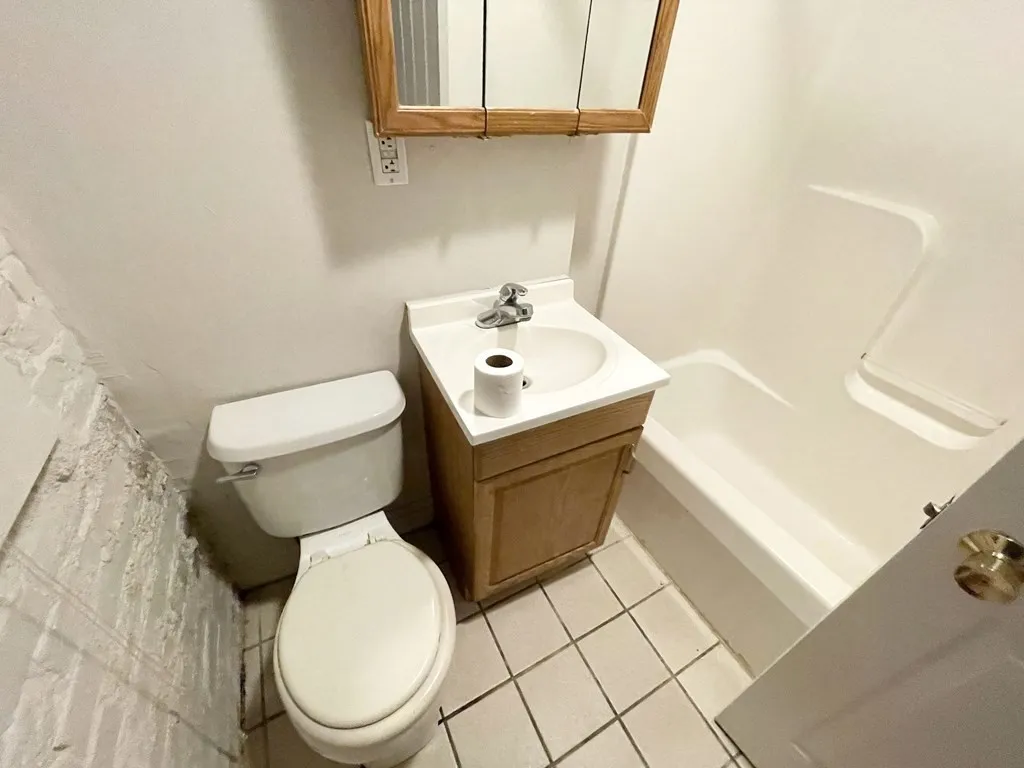 3 bed, 1 bath apartment for rent at 733 Parker St Unit 1, Mission Hill — photo 13 of 14