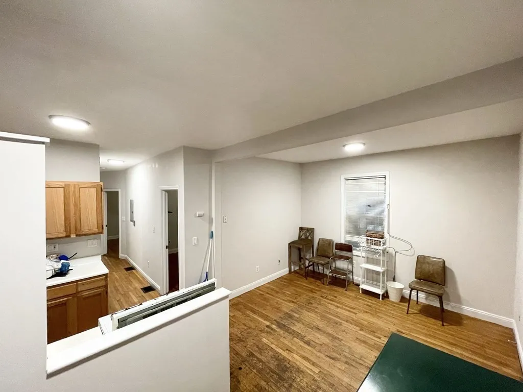 3 bed, 1 bath apartment for rent at 733 Parker St Unit 1, Mission Hill — photo 2 of 14