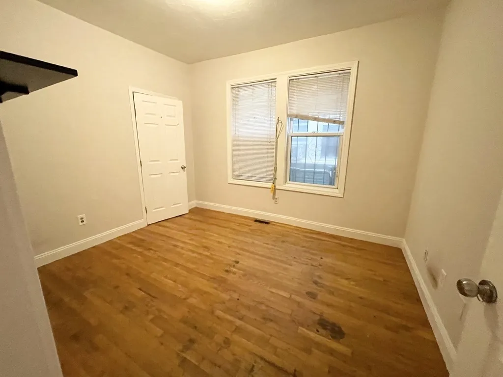 3 bed, 1 bath apartment for rent at 733 Parker St Unit 1, Mission Hill — photo 7 of 14
