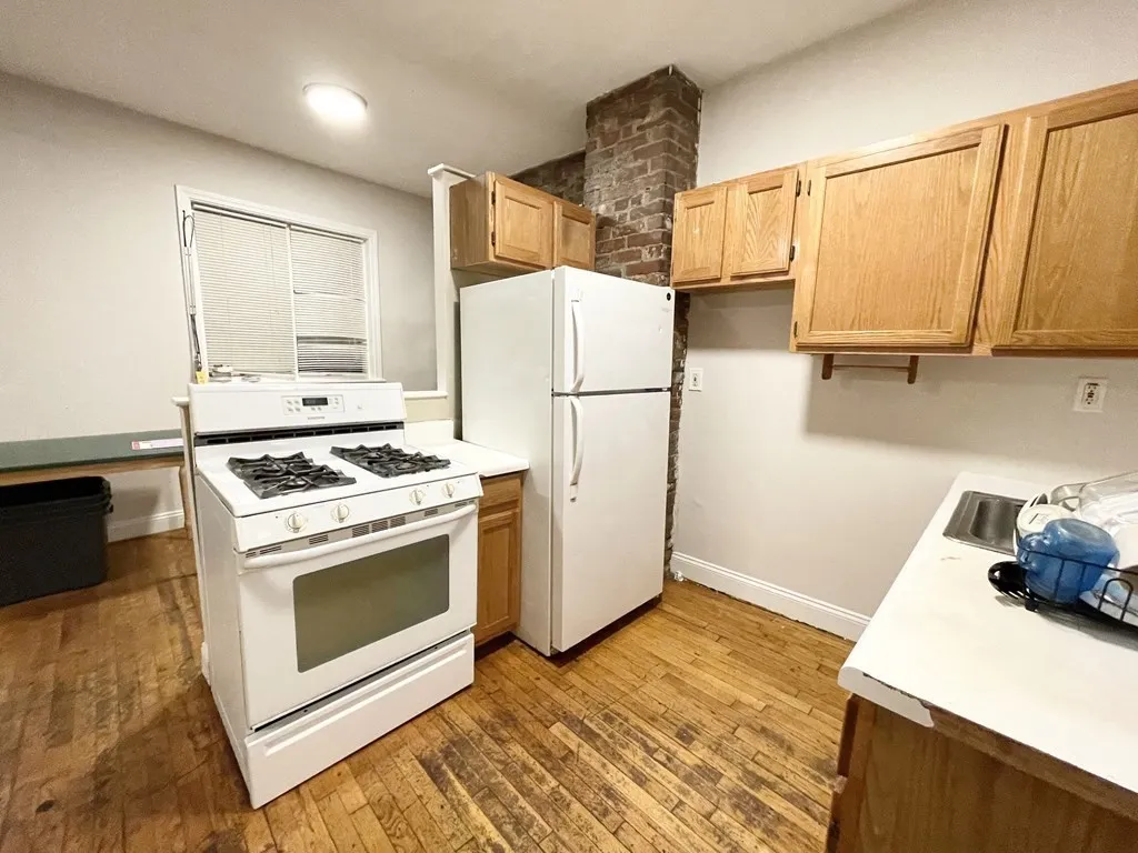 3 bed, 1 bath apartment for rent at 733 Parker St Unit 1, Mission Hill — photo 1 of 14