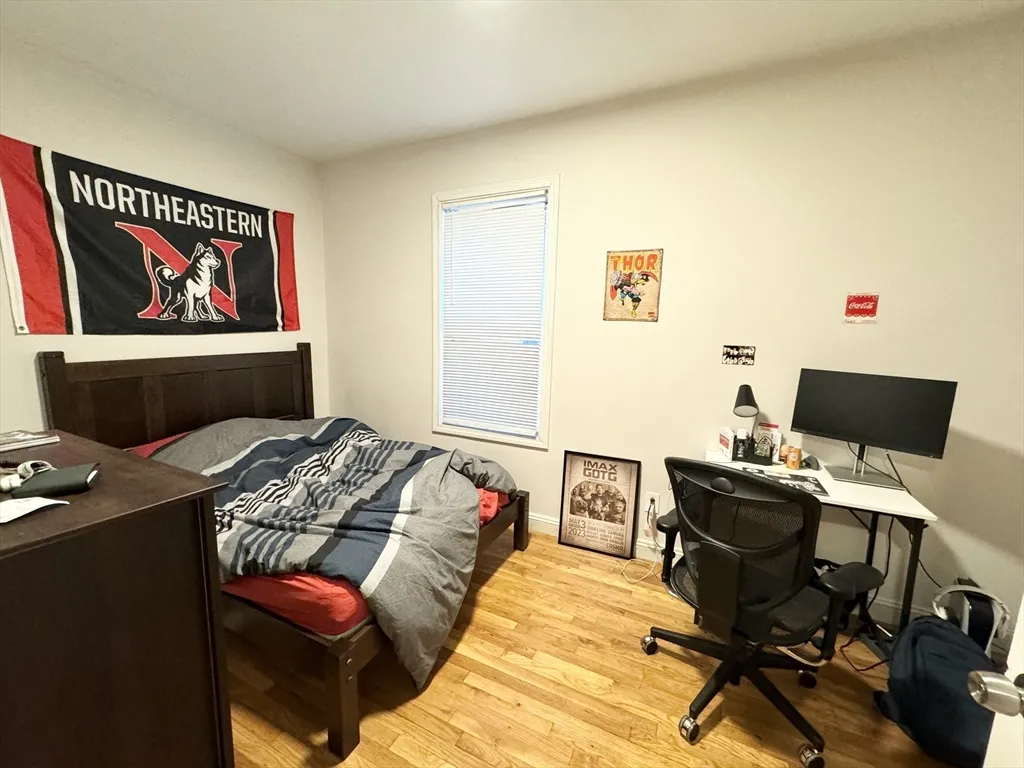 4 bed, 1 bath apartment for rent at 733 Parker St Unit 2, Mission Hill — photo 5 of 8