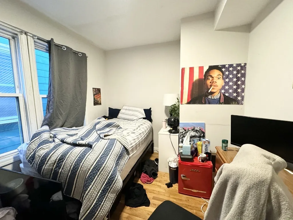 4 bed, 1 bath apartment for rent at 733 Parker St Unit 2, Mission Hill — photo 6 of 8