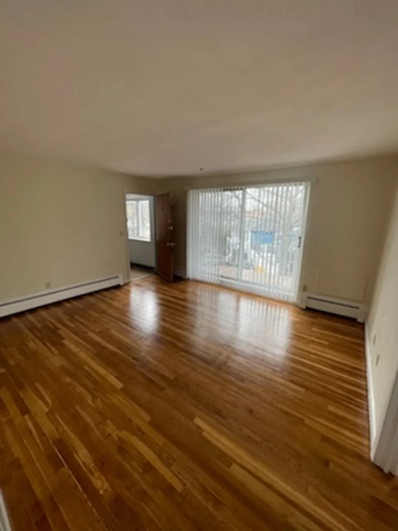 2 bed, 1 bath apartment for rent at 733 River St Unit 36, Hyde Park — photo 3 of 7