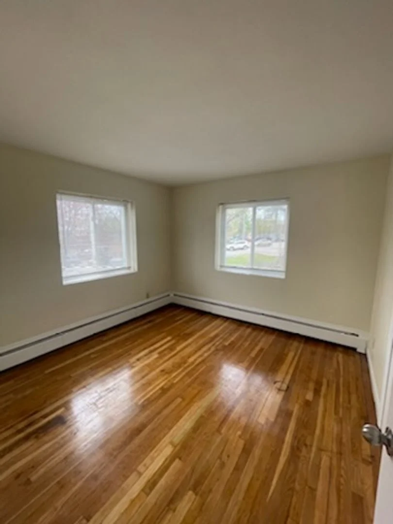 2 bed, 1 bath apartment for rent at 733 River St Unit 36, Hyde Park — photo 6 of 7