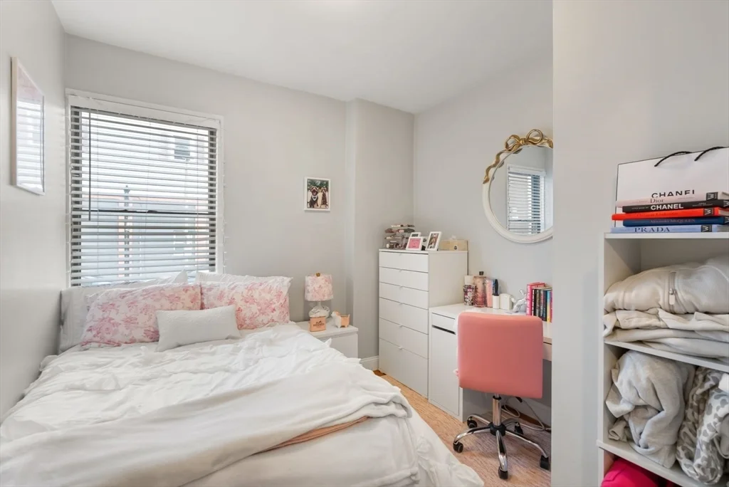 4 bed, 2 bath apartment for rent at 734 East 7th St Unit 1, South Boston — photo 10 of 15
