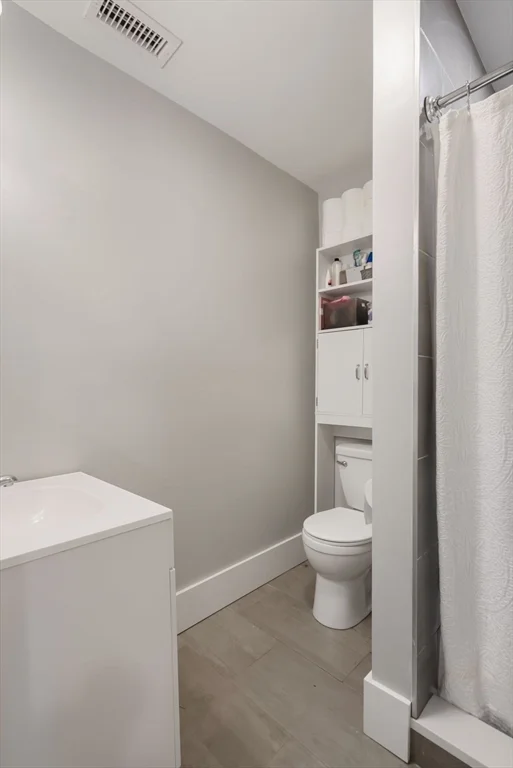 4 bed, 2 bath apartment for rent at 734 East 7th St Unit 1, South Boston — photo 9 of 15