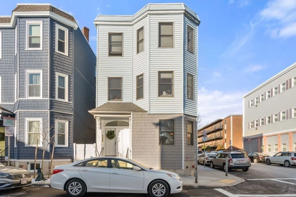 4 bed, 2 bath apartment for rent at 734 East 7th Unit 2, Boston — photo 20 of 22