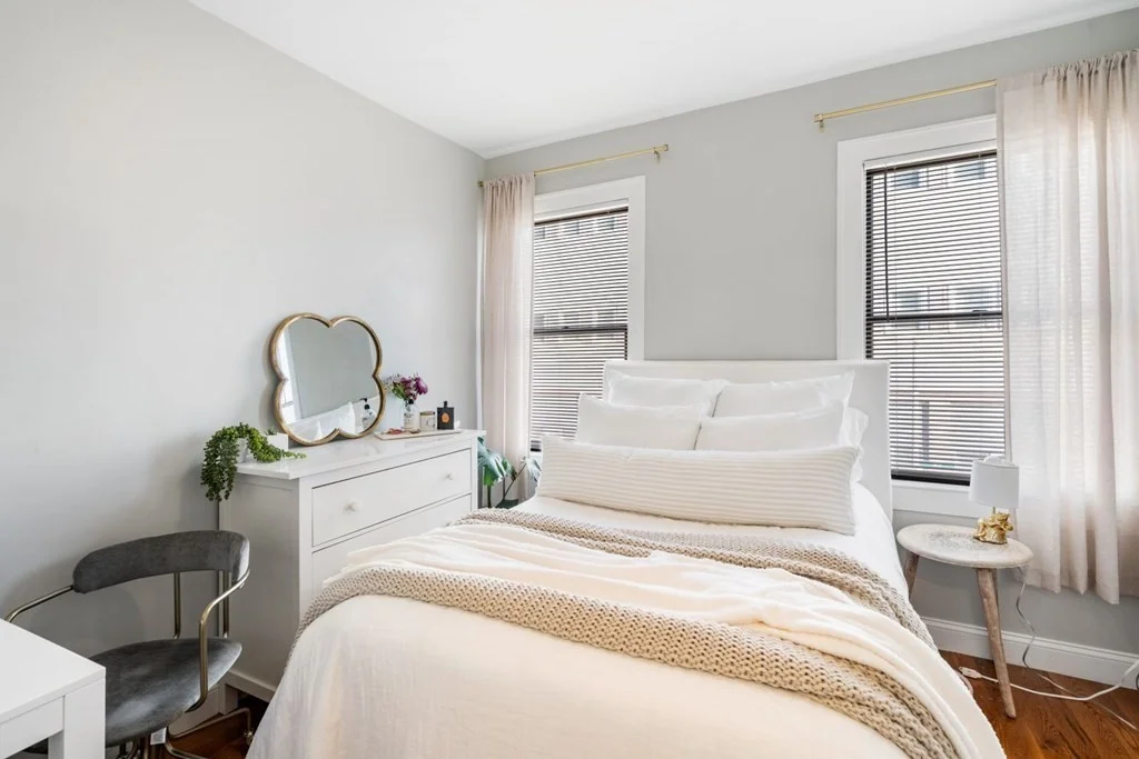 4 bed, 2 bath apartment for rent at 734 East 7th Unit 2, Boston — photo 11 of 22