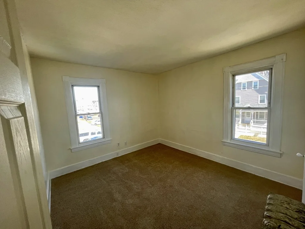 3 bed, 1 bath apartment for rent at 735 Belmont Ave Unit 2, Springfield — photo 15 of 15