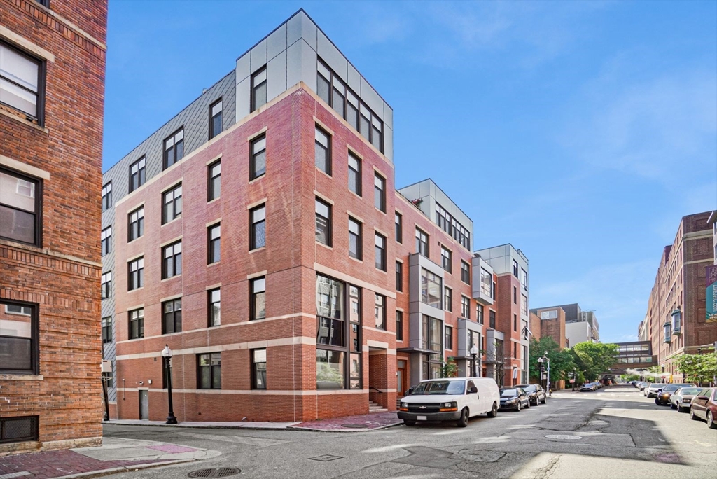 1 bed, 1 bath apartment for rent at 735 Harrison Unit W104, South End — photo 29 of 30