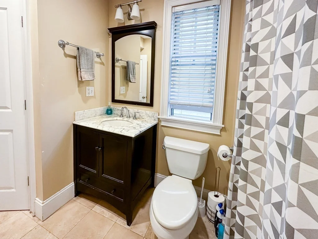 2 bed, 1 bath apartment for rent at 736 East 6th St Unit 2, South Boston — photo 5 of 18