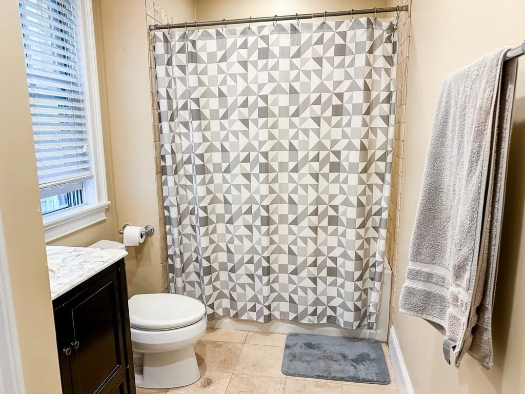 2 bed, 1 bath apartment for rent at 736 East 6th St Unit 2, South Boston — photo 4 of 18
