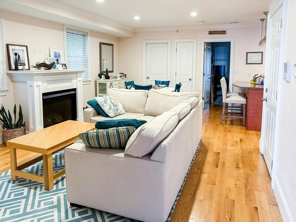 2 bed, 1 bath apartment for rent at 736 East 6th St Unit 2, South Boston — photo 7 of 18