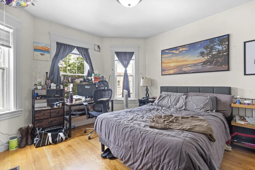 4 bed, 2 bath apartment for rent at 737 E 7th Unit 1, South Boston — photo 11 of 22