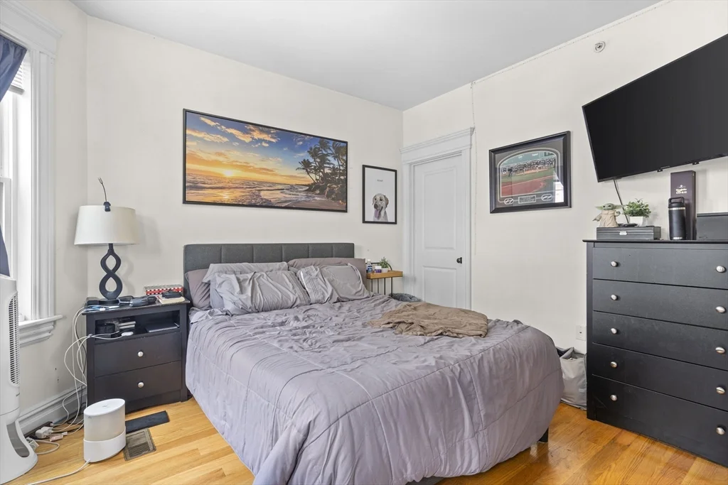 4 bed, 2 bath apartment for rent at 737 E 7th Unit 1, South Boston — photo 10 of 22