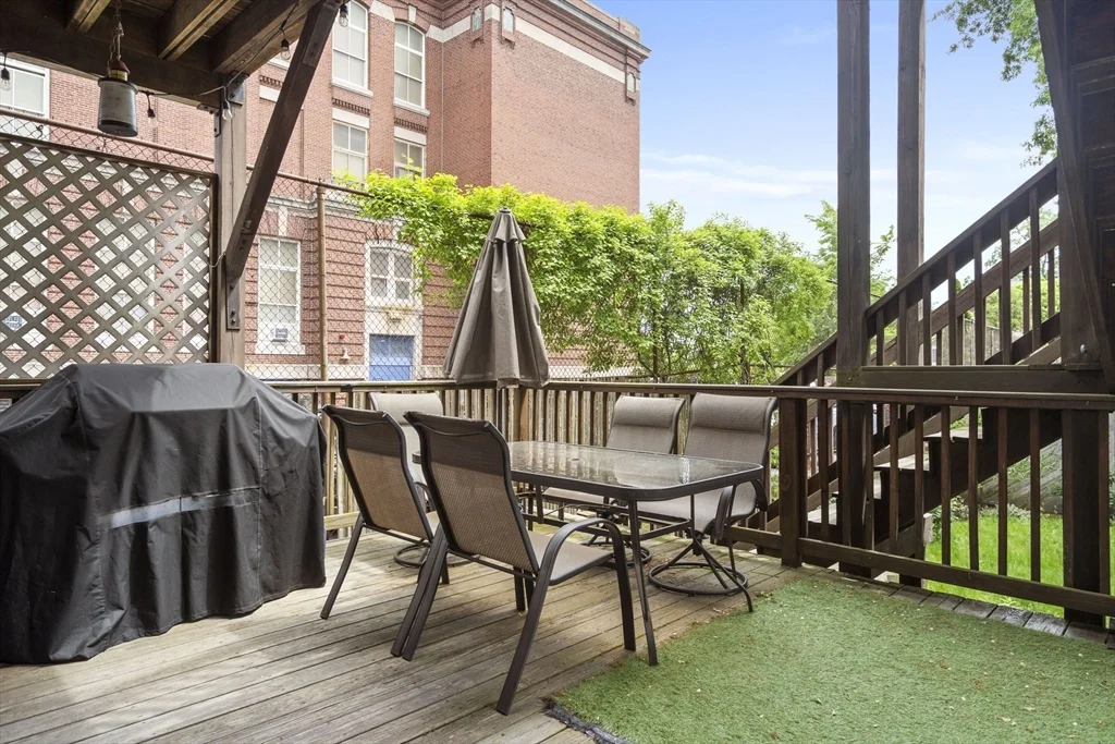 4 bed, 2 bath apartment for rent at 737 E 7th Unit 1, South Boston — photo 21 of 22