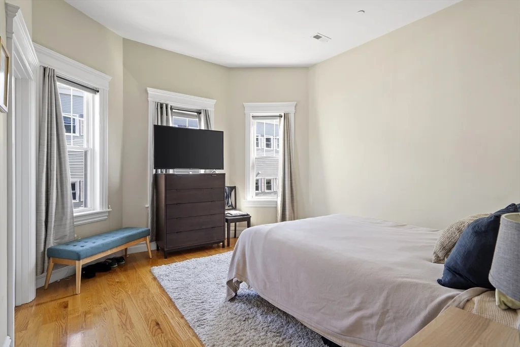 2 bed, 2 bath apartment for rent at 737 E 7th Unit 3, South Boston — photo 12 of 23