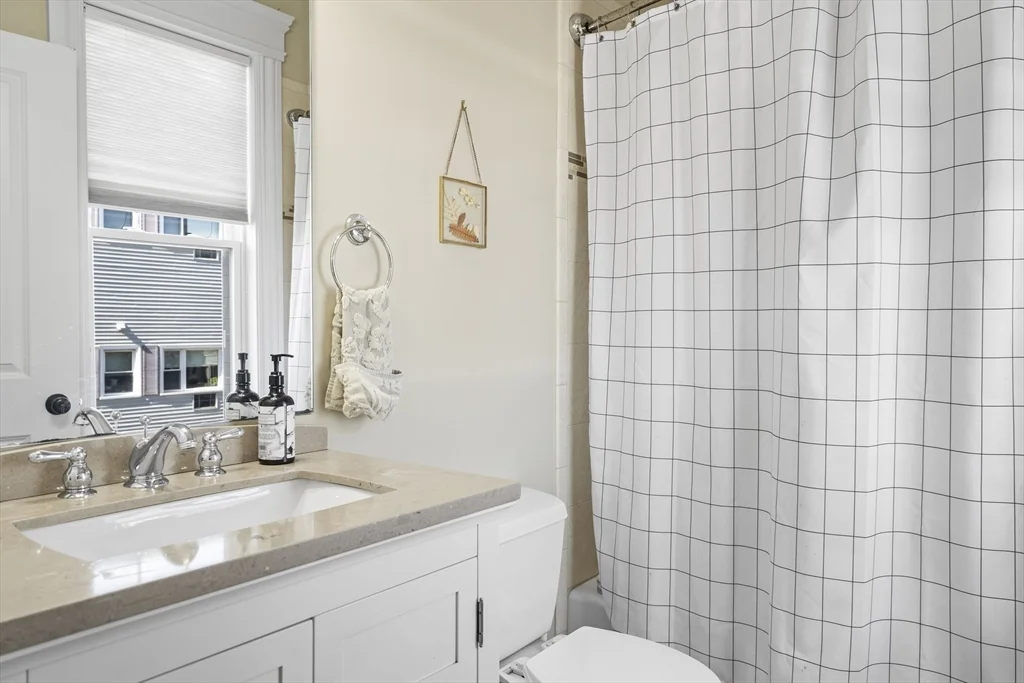 2 bed, 2 bath apartment for rent at 737 E 7th Unit 3, South Boston — photo 14 of 23