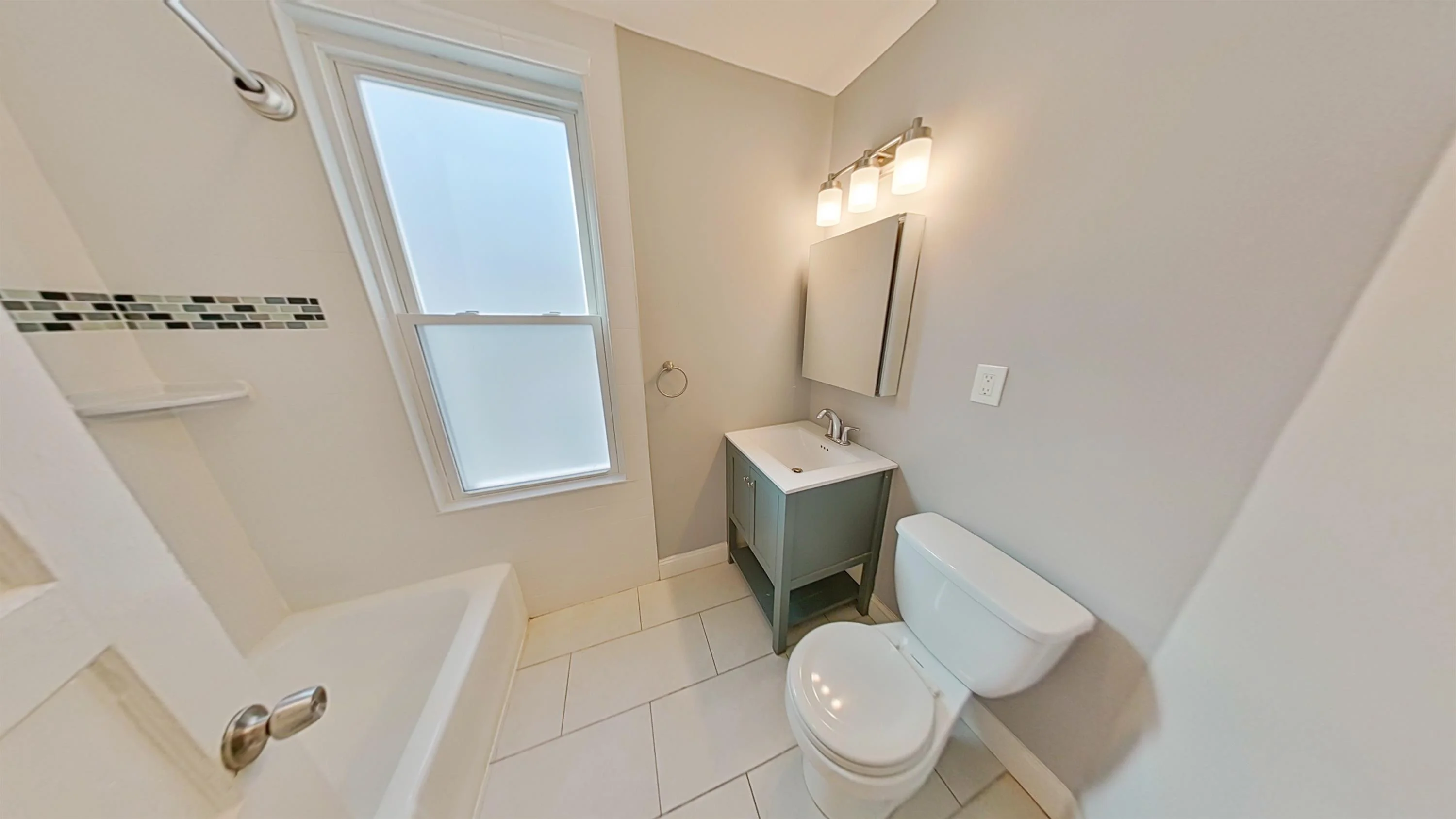 5 bed, 2 bath apartment for rent at 737 Parker St Unit 3, Mission Hill — photo 11 of 11