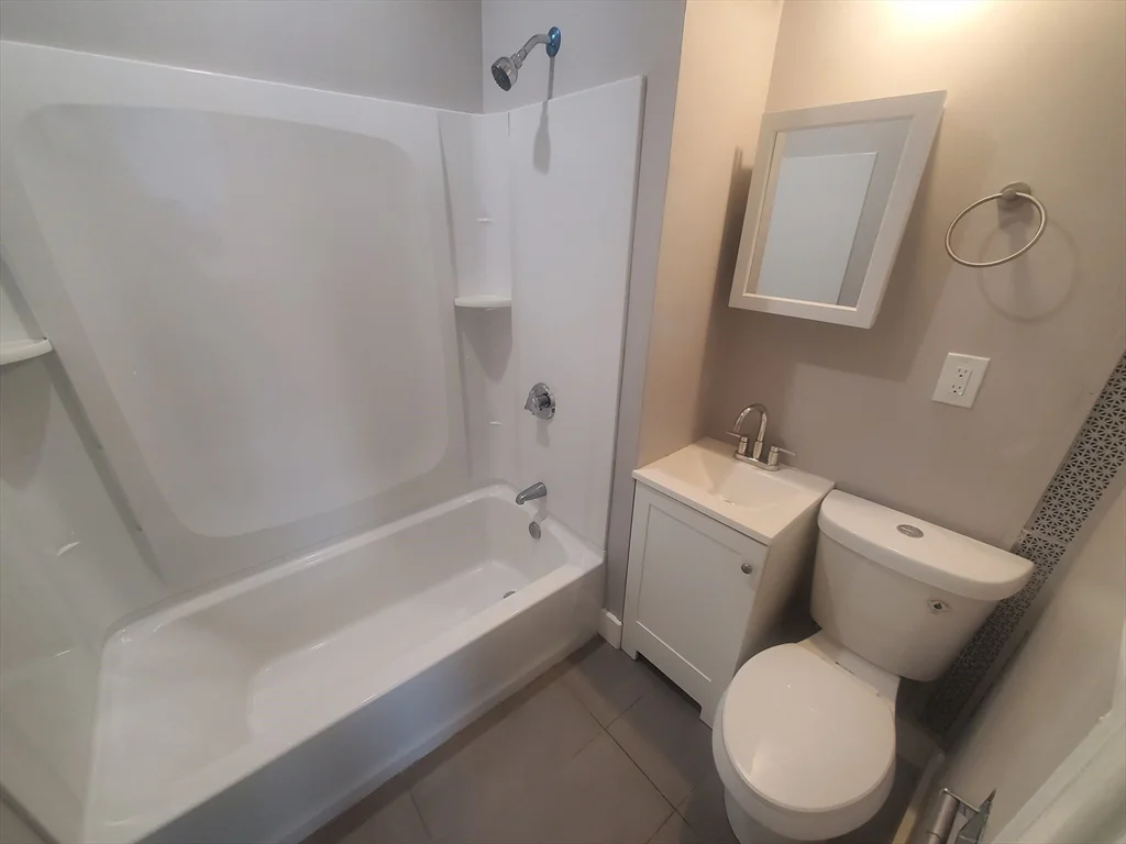 1 bed, 1 bath apartment for rent at 738 Washington St Unit 11, Norwood — photo 8 of 13
