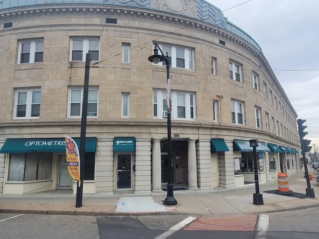 1 bed, 1 bath apartment for rent at 738 Washington St Unit 19, Norwood — photo 11 of 12